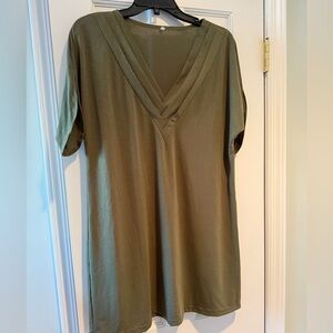 Moss Green V Neck Dress with Short Dleeves